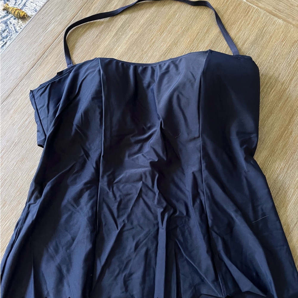 Navy scalloped detail tankini top